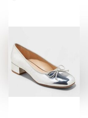 NEW A New Day Silver Flats with Bow Size: 11